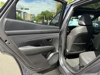 Hyundai Tucson 2025 Tucson L 1.5T GLX Versión de élite N-Line interior foto 14