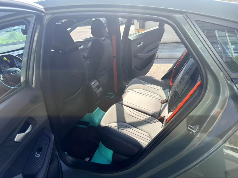 Geely Binrui 2022 Binrui COOL 1.5T DCT Versión Thunder interior foto 12 Geely Binrui 2022 Binrui COOL 1.5T DCT Versión Thunder interior foto 12