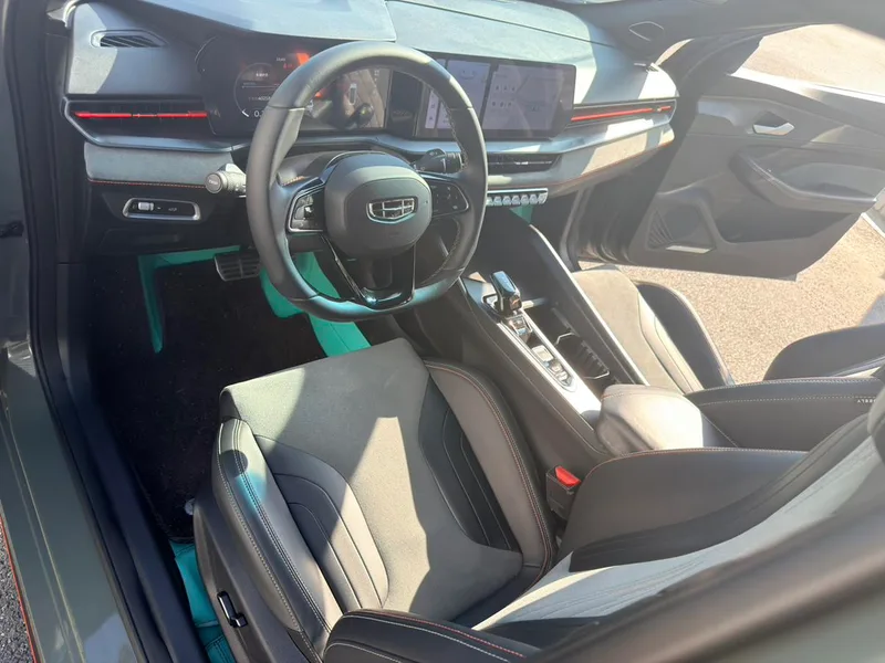 Geely Binrui 2022 Binrui COOL 1.5T DCT Versión Thunder interior foto 14 Geely Binrui 2022 Binrui COOL 1.5T DCT Versión Thunder interior foto 14