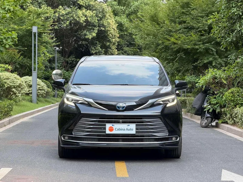 Toyota Sienna 2023 Reforma Doble motor 2.5L Versión de lujo exterior foto 2
