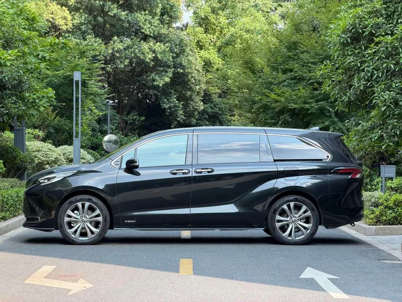 Toyota Sienna 2023 Reforma Doble motor 2.5L Versión de lujo exterior foto 7