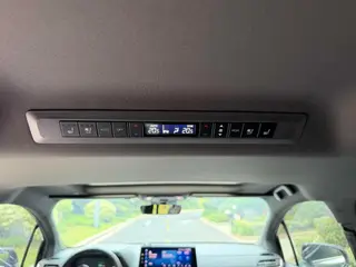 Toyota Sienna 2023 Reforma Doble motor 2.5L Versión de lujo interior foto 14