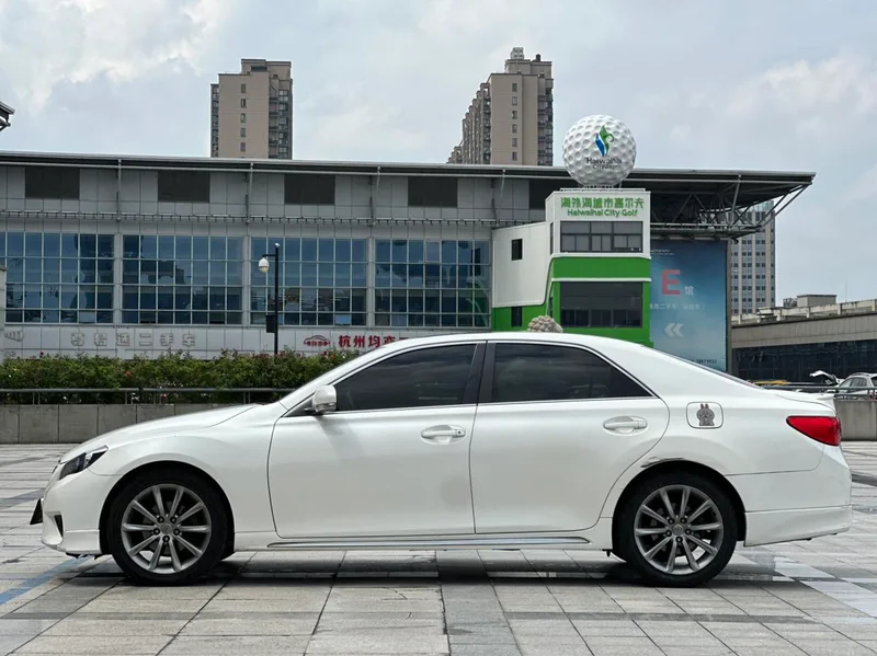 Toyota Reiz 2012 2.5V Comportamiento Elite Hyun Edition exterior foto 7