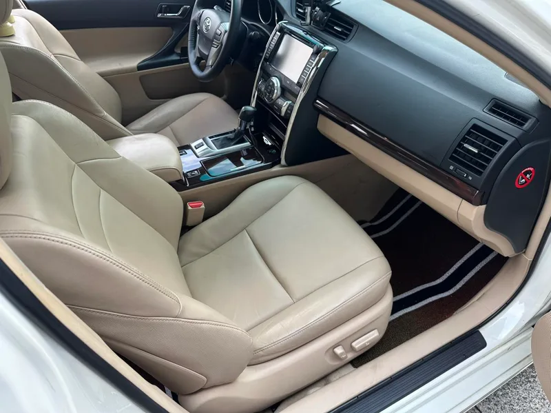 Toyota Reiz 2012 2.5V Comportamiento Elite Hyun Edition interior foto 20