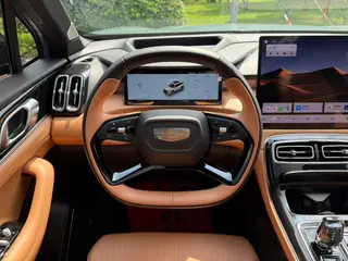 Geely Boyue L 2025 Quatrième génération 1.5TD DCT Splendid intérieur photo 20 Geely Boyue L 2025 Quatrième génération 1.5TD DCT Splendid intérieur photo 20