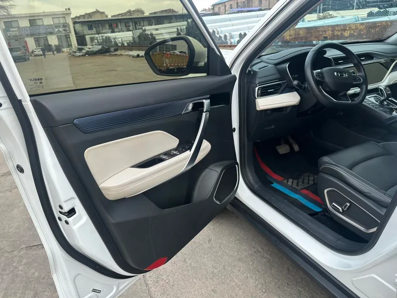 Geely Boyue 2022 Boyue X 1.8TD DCT Zhizun type interior photo 10 Geely Boyue 2022 Boyue X 1.8TD DCT Zhizun type interior photo 10