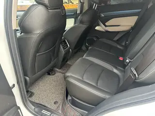 Geely Boyue 2022 Boyue X 1.8TD DCT Zhizun type interior photo 12 Geely Boyue 2022 Boyue X 1.8TD DCT Zhizun type interior photo 12