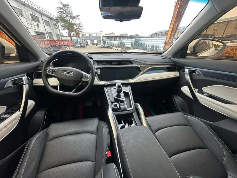 Geely Boyue 2022 Boyue X 1.8TD DCT Zhizun type interior photo 13 Geely Boyue 2022 Boyue X 1.8TD DCT Zhizun type interior photo 13