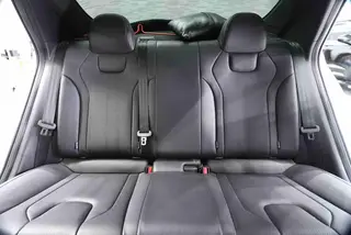 Hyundai Elantra 2021 240TGDi DCT LUX Premium Edition interior photo 11 Hyundai Elantra 2021 240TGDi DCT LUX Premium Edition interior photo 11