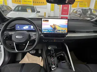 Geely Preface 2025 2.0T Oriente Yao Versión estrella interior foto 10 Geely Preface 2025 2.0T Oriente Yao Versión estrella interior foto 10