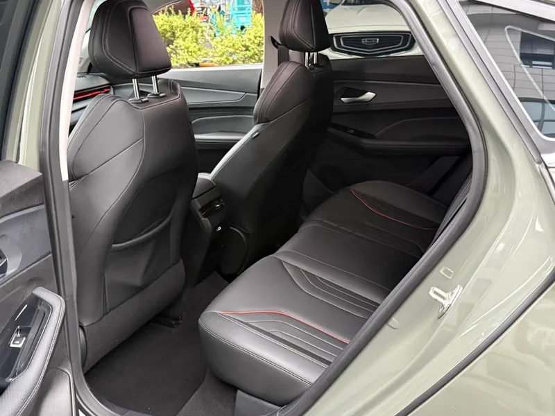 Geely Binrui 2022 Binrui COOL 1.5T DCT Versión Thunder exterior foto 8 Geely Binrui 2022 Binrui COOL 1.5T DCT Versión Thunder exterior foto 8
