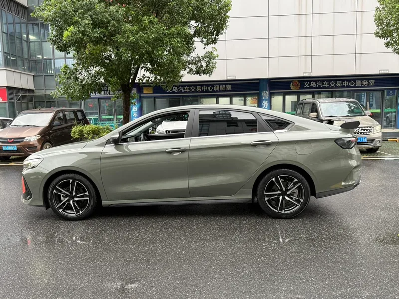 Geely Binrui 2022 Binrui COOL 1.5T DCT Versión Thunder interior foto 13 Geely Binrui 2022 Binrui COOL 1.5T DCT Versión Thunder interior foto 13