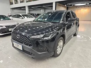 Toyota Corolla Cross 2023 2.0L CVT Предварительная версия