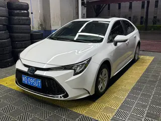 Toyota Levin 2022 Двойной двигатель 1.8H E-CVT Роскошная версия