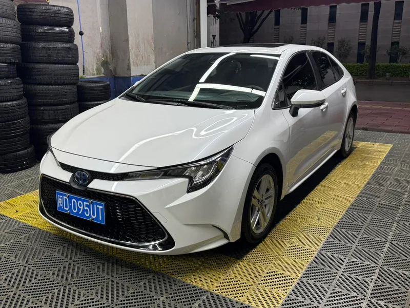Toyota Levin 2022 Doble motor 1.8H E-CVT Edición de lujo exterior foto 1 Toyota Levin 2022 Doble motor 1.8H E-CVT Edición de lujo exterior foto 1