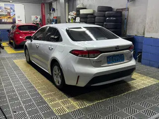 Toyota Levin 2022 Doble motor 1.8H E-CVT Edición de lujo exterior foto 4 Toyota Levin 2022 Doble motor 1.8H E-CVT Edición de lujo exterior foto 4