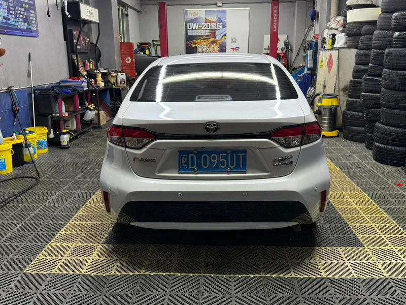 Toyota Levin 2022 Doble motor 1.8H E-CVT Edición de lujo exterior foto 5 Toyota Levin 2022 Doble motor 1.8H E-CVT Edición de lujo exterior foto 5
