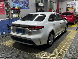 Toyota Levin 2022 Doble motor 1.8H E-CVT Edición de lujo interior foto 6 Toyota Levin 2022 Doble motor 1.8H E-CVT Edición de lujo interior foto 6