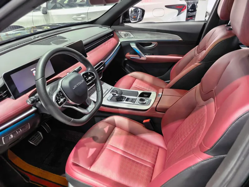 Jetour X70 PRO 2023 1.5T DCT Cómodo 5 Asiento interior foto 8 Jetour X70 PRO 2023 1.5T DCT Cómodo 5 Asiento interior foto 8