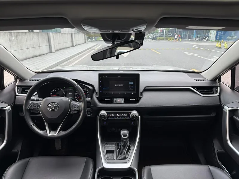 Toyota Wildlander 2022 2.0L Tracción a dos ruedas de lujo PLUS Edición exterior foto 5 Toyota Wildlander 2022 2.0L Tracción a dos ruedas de lujo PLUS Edición exterior foto 5