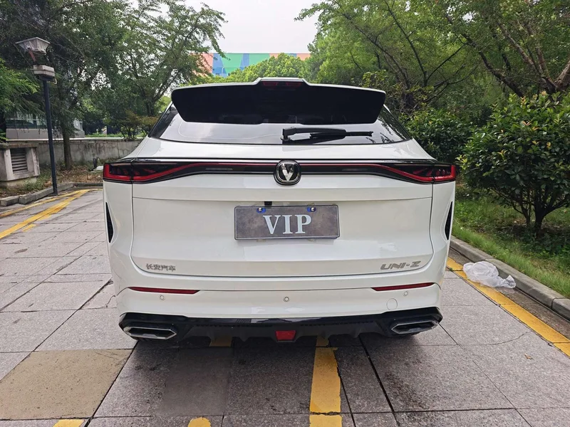 Changan UNI-Z 2025 Wisdom of the New Blue Whale 500Bar PRO interior photo 15 Changan UNI-Z 2025 Wisdom of the New Blue Whale 500Bar PRO interior photo 15