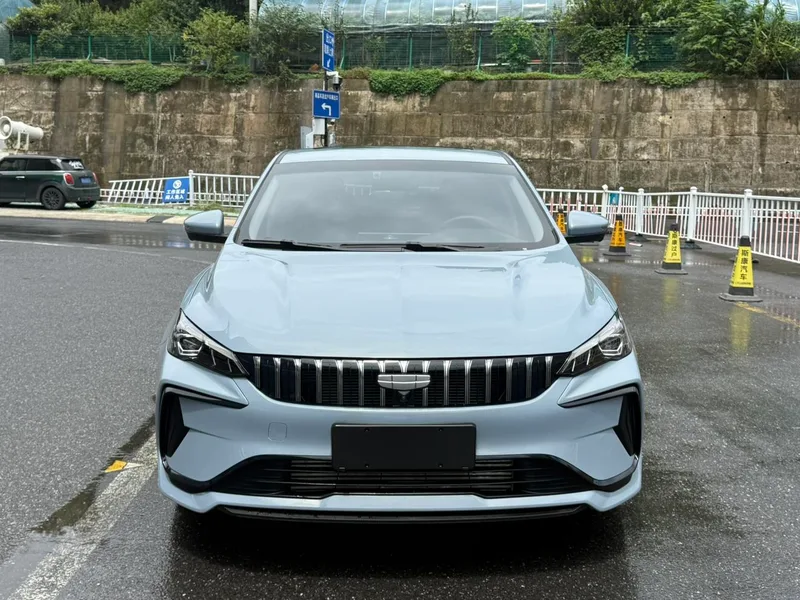 Geely Binrui 2024 Binrui COOL 1.5T DCT Edición Dragón exterior foto 2 Geely Binrui 2024 Binrui COOL 1.5T DCT Edición Dragón exterior foto 2