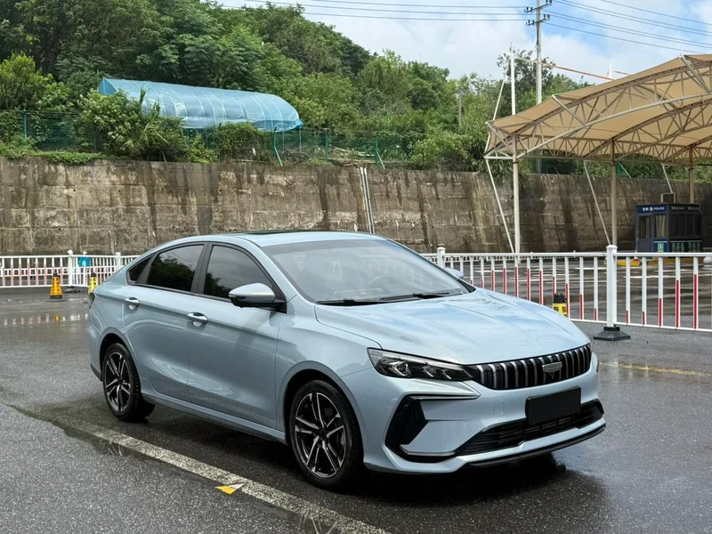 Geely Binrui 2024 Binrui COOL 1.5T DCT Edición Dragón exterior foto 3 Geely Binrui 2024 Binrui COOL 1.5T DCT Edición Dragón exterior foto 3