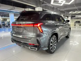 Changan CS75 PLUS 2023 Tercera generación 1.5T Tipo de lujo automático exterior foto 4 Changan CS75 PLUS 2023 Tercera generación 1.5T Tipo de lujo automático exterior foto 4