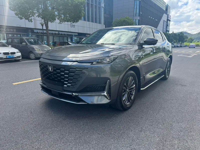 Changan UNI-K 2024 2.0T Yue Shang Type exterior photo 1 Changan UNI-K 2024 2.0T Yue Shang Type exterior photo 1