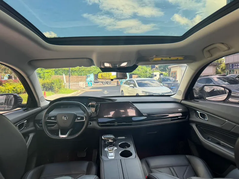 Changan UNI-K 2024 2.0T Yue Shang Type interior photo 12 Changan UNI-K 2024 2.0T Yue Shang Type interior photo 12