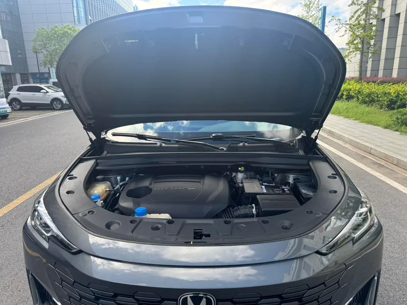 Changan UNI-K 2024 2.0T Yue Shang Type interior photo 17 Changan UNI-K 2024 2.0T Yue Shang Type interior photo 17