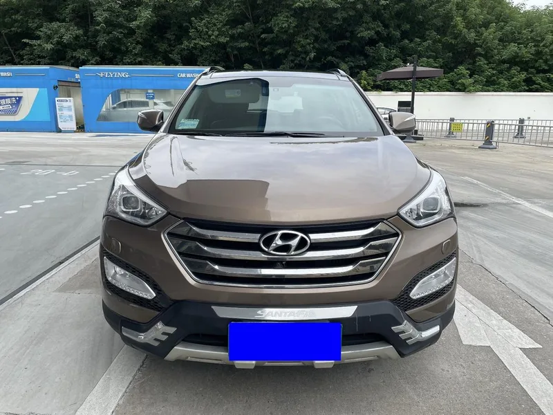 Hyundai Santa Fe 2013 Mise à jour 2.0T Type noble à quatre roues motrices automatique extérieur photo 2