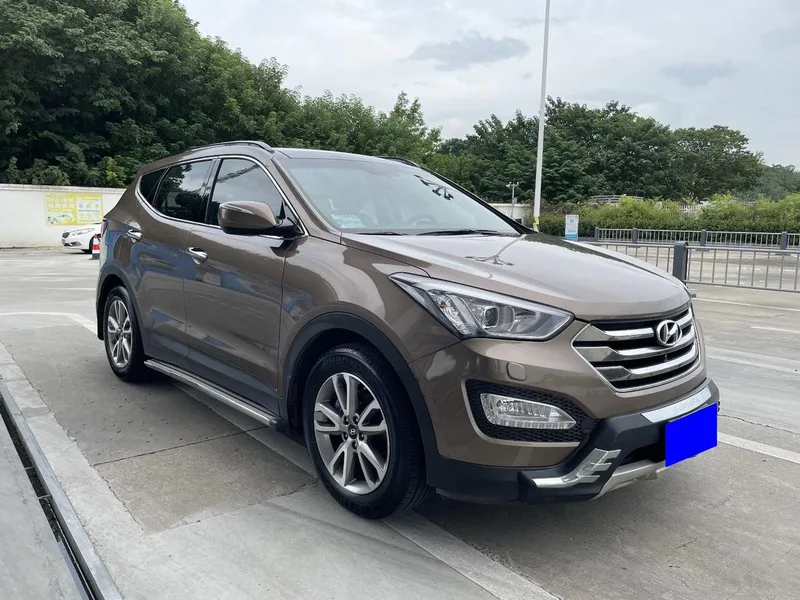Hyundai Santa Fe 2013 Mise à jour 2.0T Type noble à quatre roues motrices automatique extérieur photo 3