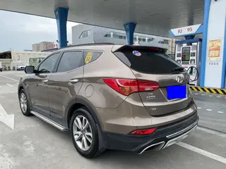 Hyundai Santa Fe 2013 Mise à jour 2.0T Type noble à quatre roues motrices automatique extérieur photo 4