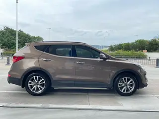 Hyundai Santa Fe 2013 Mise à jour 2.0T Type noble à quatre roues motrices automatique extérieur photo 8