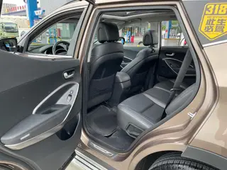 Hyundai Santa Fe 2013 Mise à jour 2.0T Type noble à quatre roues motrices automatique intérieur photo 12