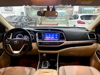 Toyota Highlander 2021 2.0T Édition Élite à quatre roues motrices 7 Siège intérieur photo 14