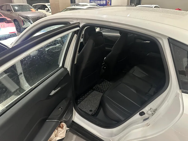 Changan Lamore 2023 1.5T GDI Type de luxe automatique intérieur photo 8