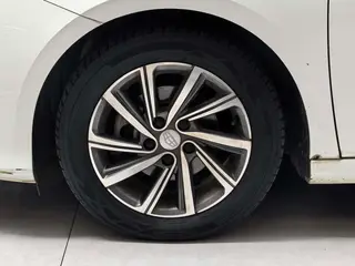 Geely Binrui 2018 14T CVT Version colorée intérieur photo 9