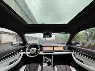 Geely Monjaro 2021 2.0TD DCT EVO Two-wheel drive noble type interior photo 10 Geely Monjaro 2021 2.0TD DCT EVO Two-wheel drive noble type interior photo 10