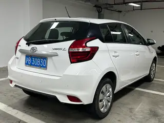 Toyota Yaris L 2017 1.5E CVT Ускоренная обновленная версия экстерьер фото 5 Toyota Yaris L 2017 1.5E CVT Ускоренная обновленная версия экстерьер фото 5