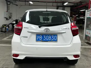 Toyota Yaris L 2017 1.5E CVT Ускоренная обновленная версия экстерьер фото 6 Toyota Yaris L 2017 1.5E CVT Ускоренная обновленная версия экстерьер фото 6