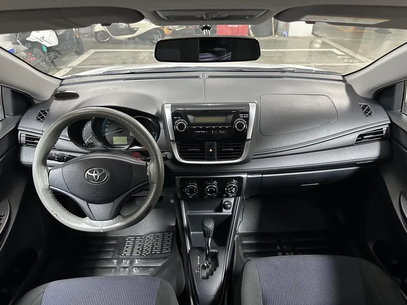 Toyota Yaris L 2017 1.5E CVT Ускоренная обновленная версия интерьер фото 11 Toyota Yaris L 2017 1.5E CVT Ускоренная обновленная версия интерьер фото 11