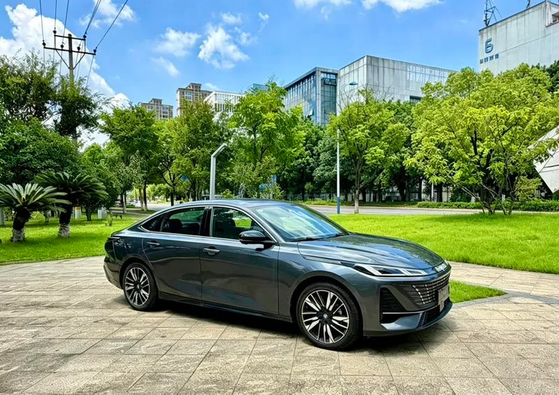 Changan Eado 2026 Fourth generation 1.5T DCT 500Bar Smart Enjoyment exterior photo 3 Changan Eado 2026 Fourth generation 1.5T DCT 500Bar Smart Enjoyment exterior photo 3