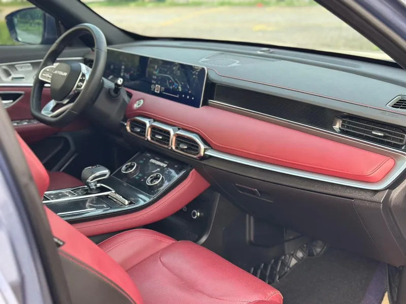 Jetour X70 PLUS 2021 1.6T DCT Tierra Pro 5 Asiento interior foto 12 Jetour X70 PLUS 2021 1.6T DCT Tierra Pro 5 Asiento interior foto 12