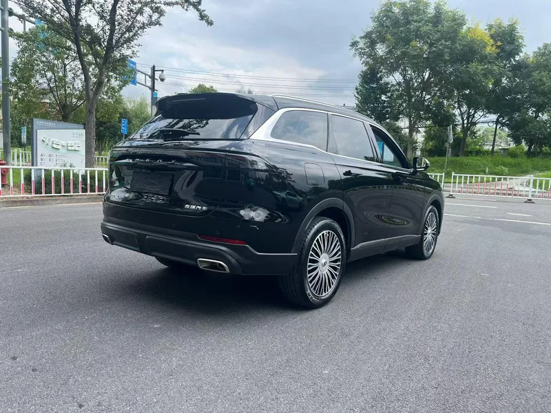 Chery Tiggo 8L 2024 2.0T Automatic Luxury Edition interior photo 8 Chery Tiggo 8L 2024 2.0T Automatic Luxury Edition interior photo 8