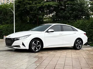 Hyundai Elantra 2021 1.5L CVT GLX Version d'élite