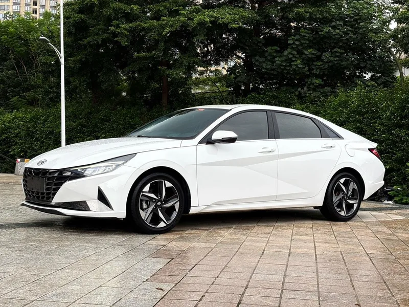 Hyundai Elantra 2021 1.5L CVT GLX Version d'élite extérieur photo 1 Hyundai Elantra 2021 1.5L CVT GLX Version d'élite extérieur photo 1