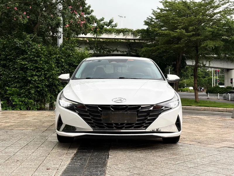 Hyundai Elantra 2021 1.5L CVT GLX Version d'élite extérieur photo 2 Hyundai Elantra 2021 1.5L CVT GLX Version d'élite extérieur photo 2