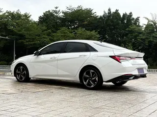 Hyundai Elantra 2021 1.5L CVT GLX Version d'élite extérieur photo 4 Hyundai Elantra 2021 1.5L CVT GLX Version d'élite extérieur photo 4